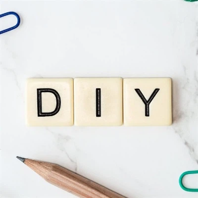 قائمة أدوات لبناء منزل دمية مصغرة DIY
